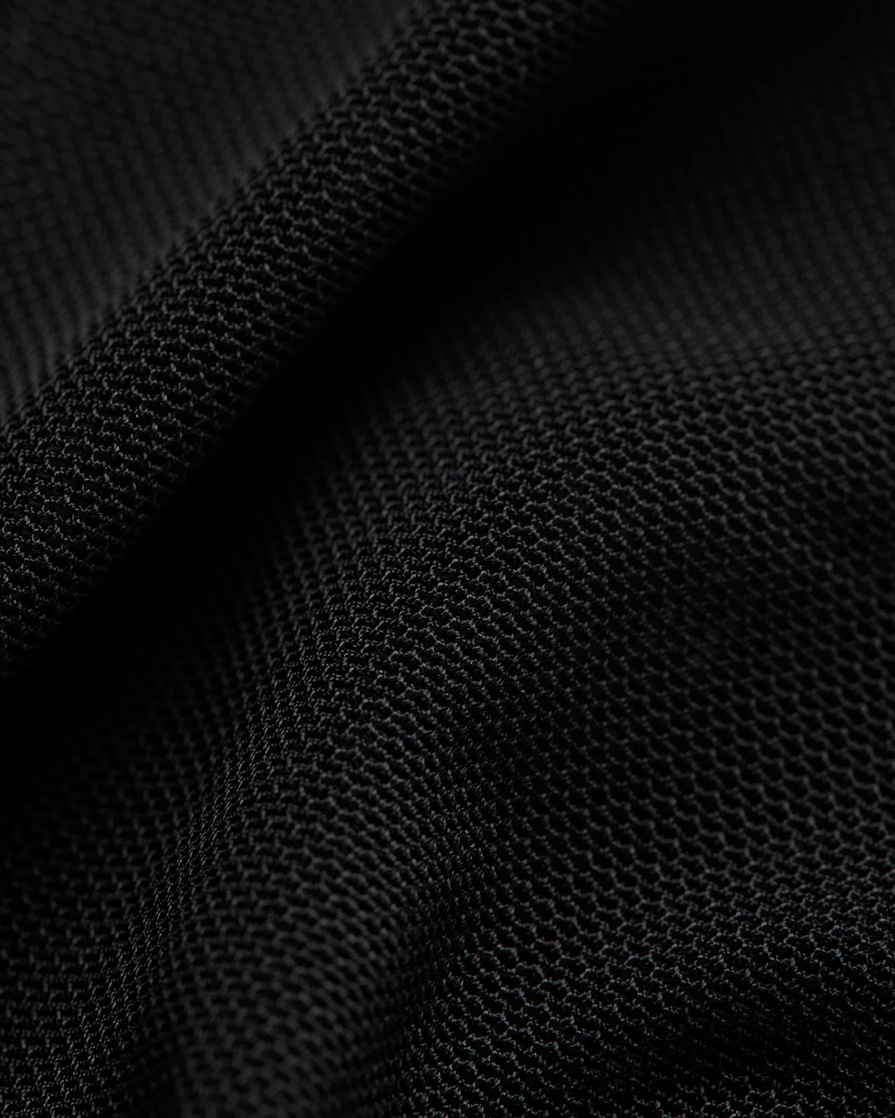 Mesh - Black Tonal - Image 5