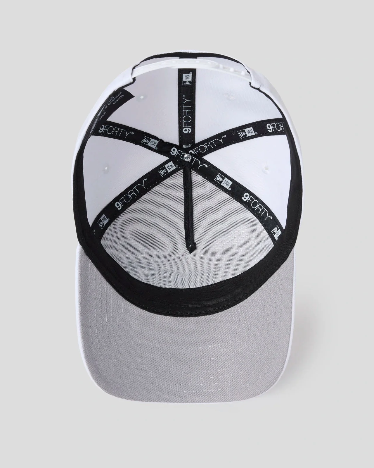 New Era x PSD Logo Hat White/Green - Image 4