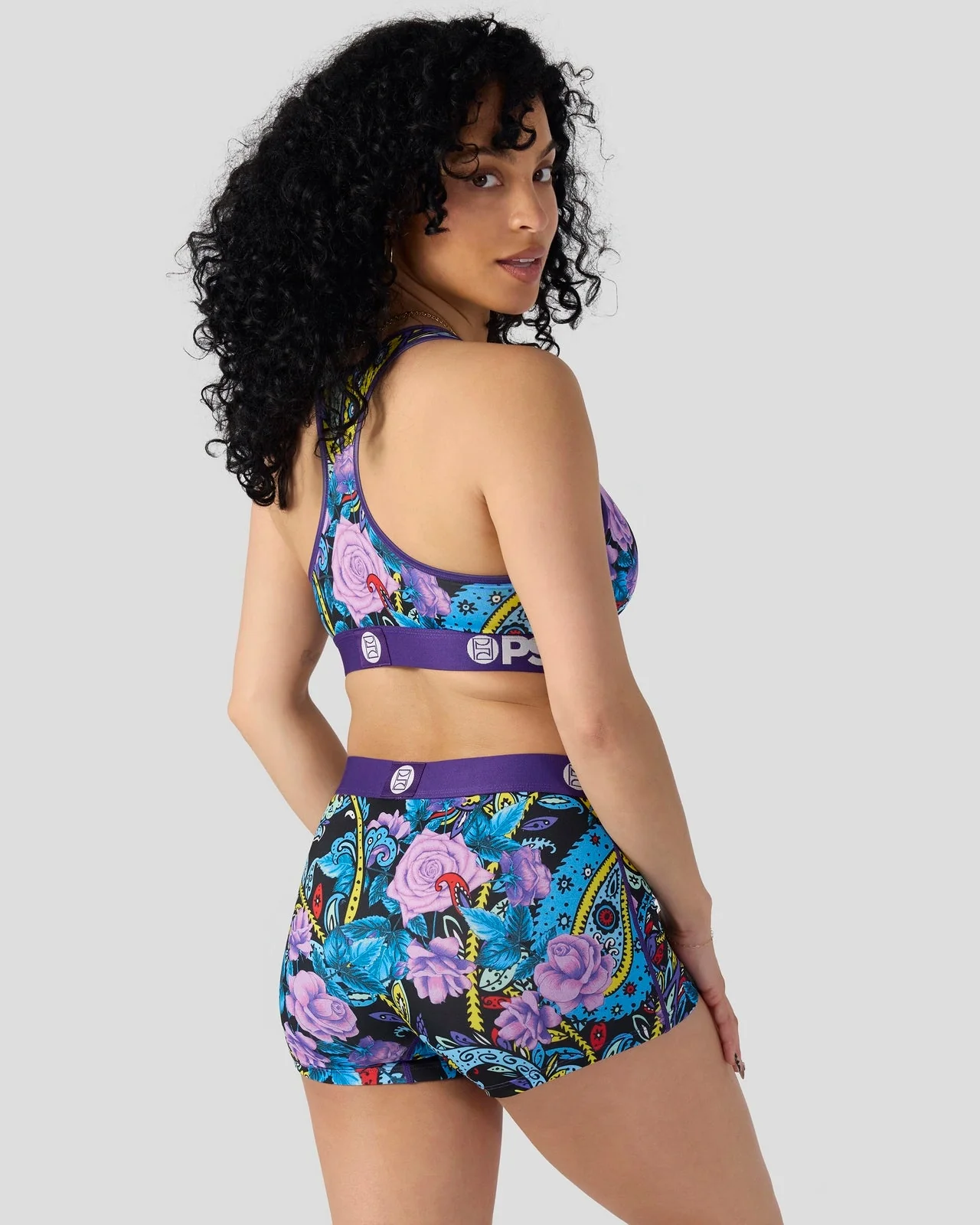 Violet Paisley - Image 4