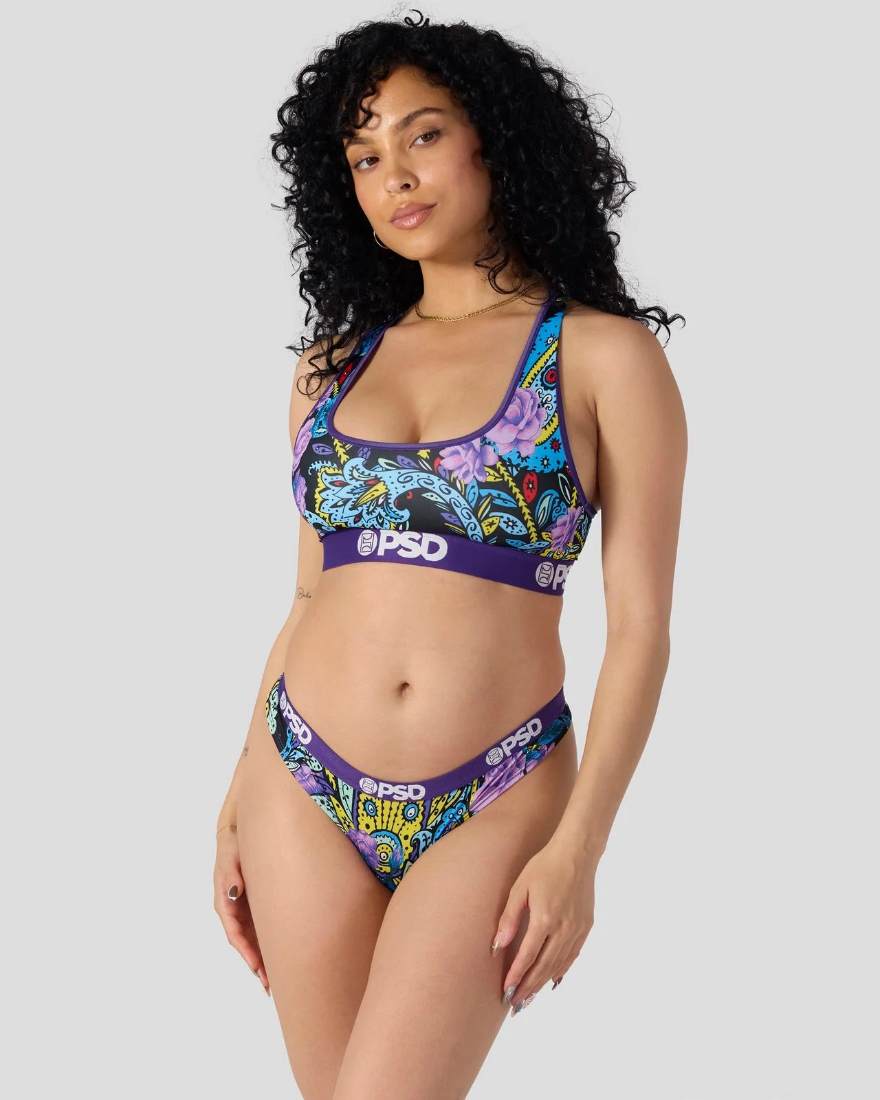 Violet Paisley - Image 3